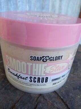 Soap & Glory Smoothie Star Breakfast SCRUB Almond Vanilla Maple Banana